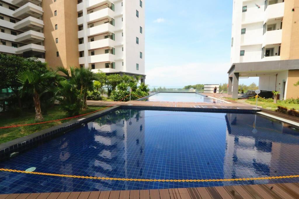 Pd D'wharf Duplex 3br - Full Seaview * Port Dickson